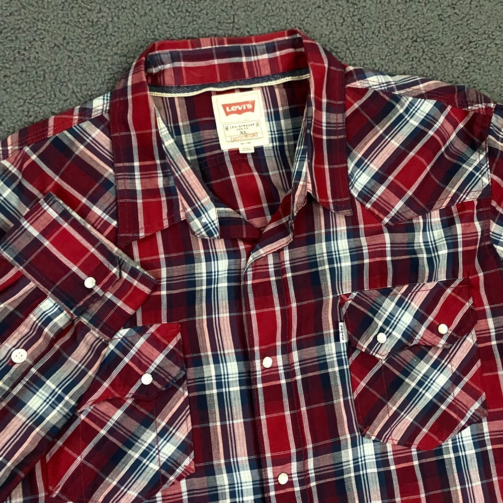 Levis Shirt Mens XL Plaid Western Pearl Snap Light Weight Saw Tooth Pocket Red